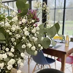 Holiday home La Maison Aux Fleurs By La Boite En
