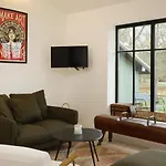 La Maison Aux Fleurs By La Boite En Holiday home