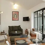 La Maison Aux Fleurs By La Boite En Courteuil