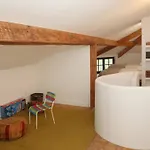 Holiday home La Maison Aux Fleurs By La Boite En
