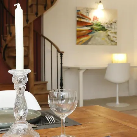 بيت للعطل La Maison Aux Fleurs By La Boite En Courteuil