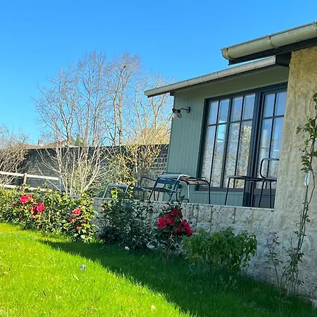 La Maison Aux Fleurs By La Boite En * Courteuil